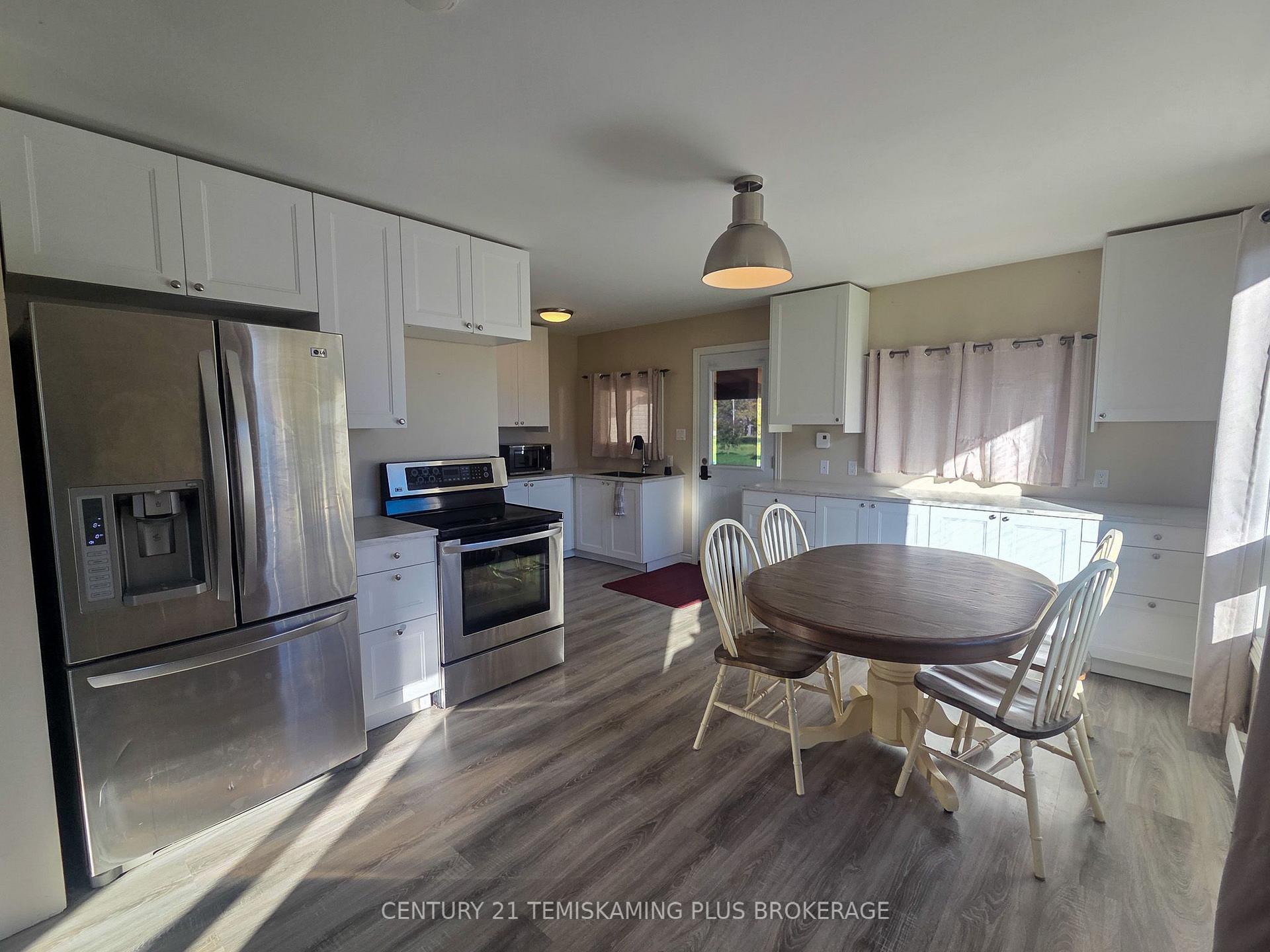 Photo 4 of 111 Second Avenue, Englehart — HOMEH
