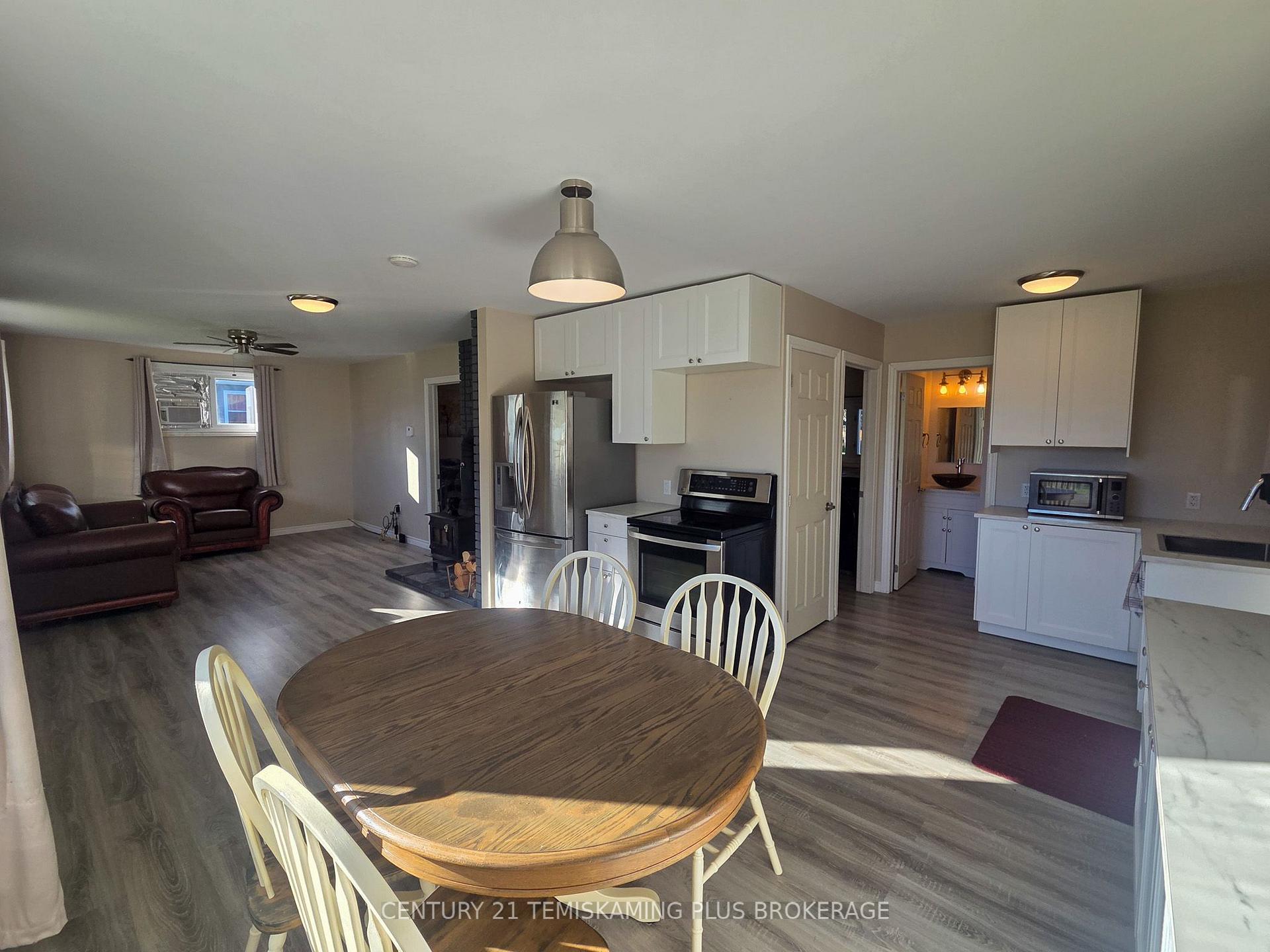 Photo 7 of 111 Second Avenue, Englehart — HOMEH