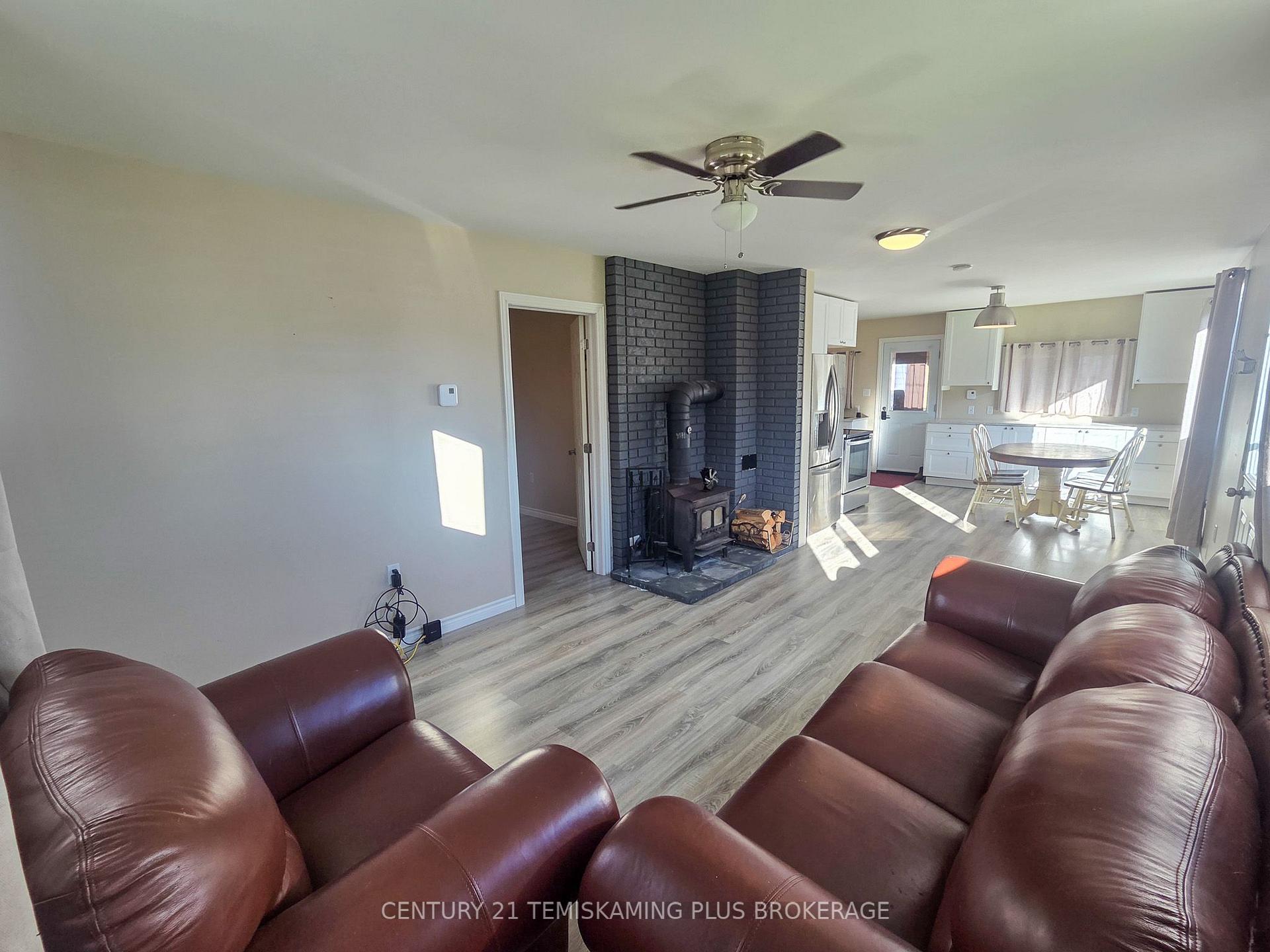 Photo 10 of 111 Second Avenue, Englehart — HOMEH