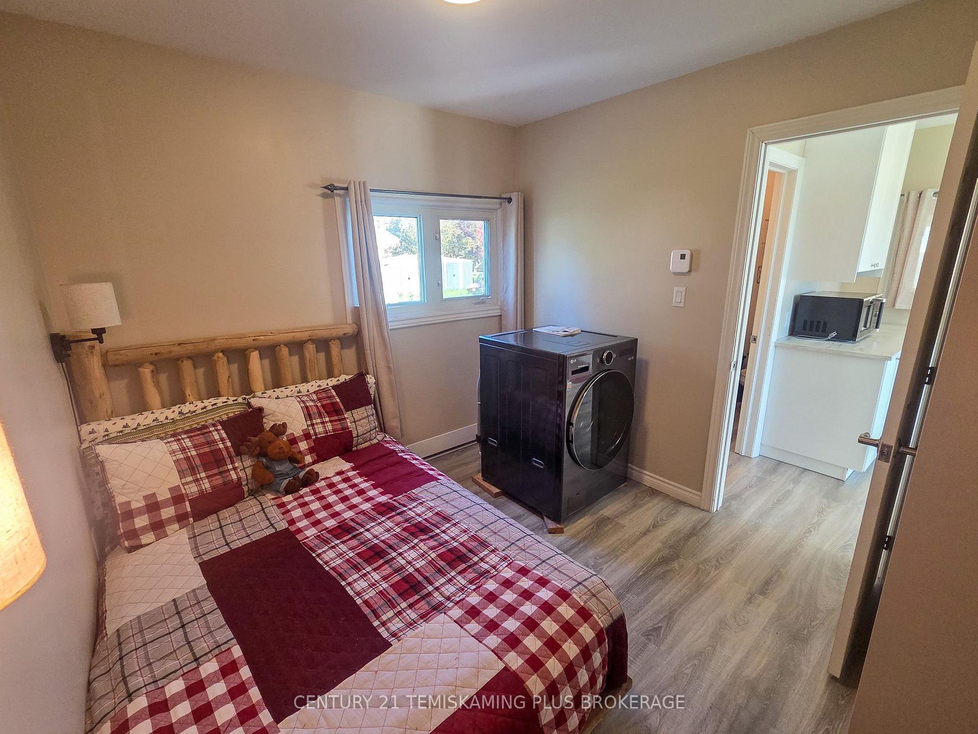 Photo 13 of 111 Second Avenue, Englehart — HOMEH