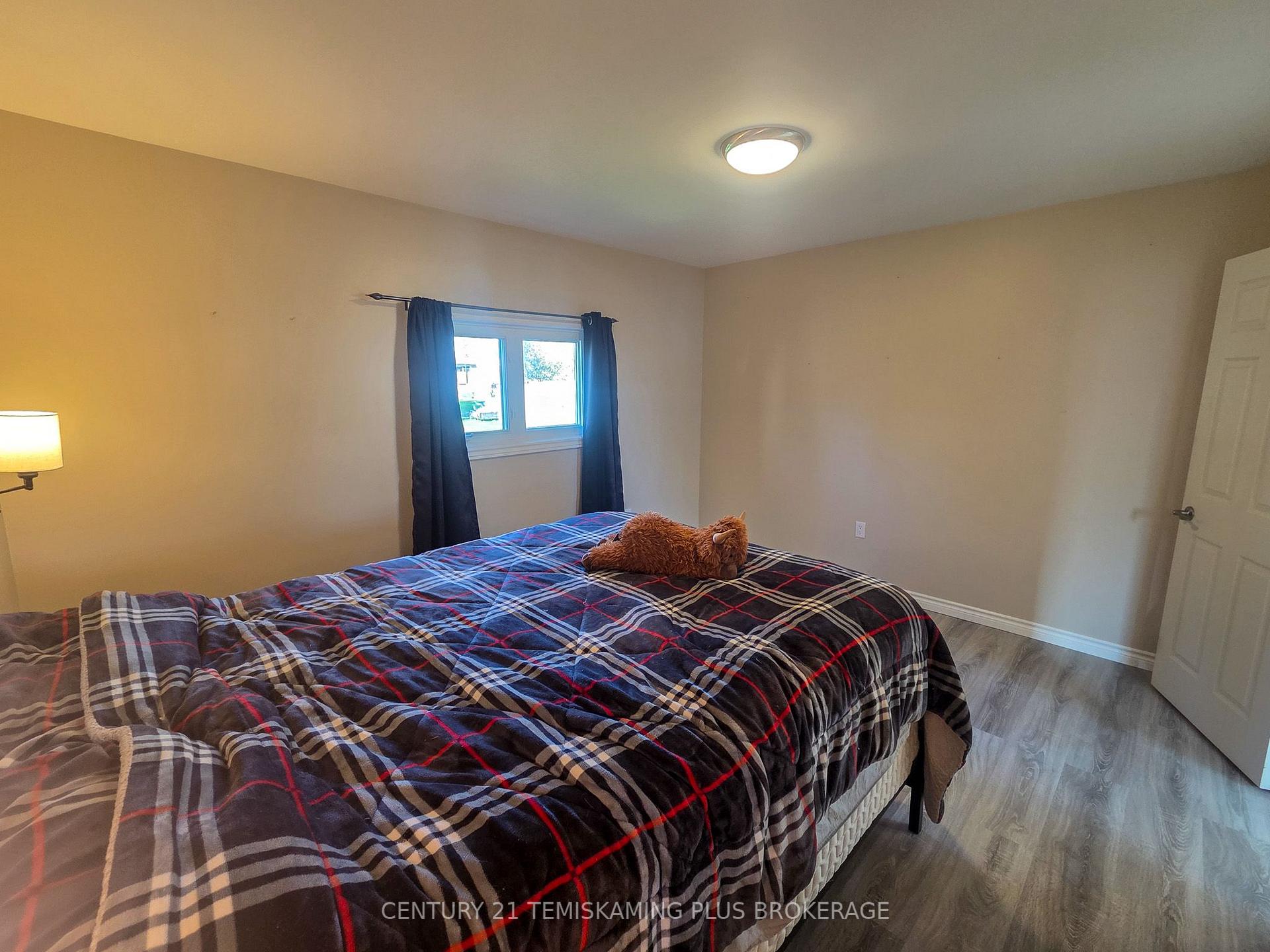 Photo 17 of 111 Second Avenue, Englehart — HOMEH