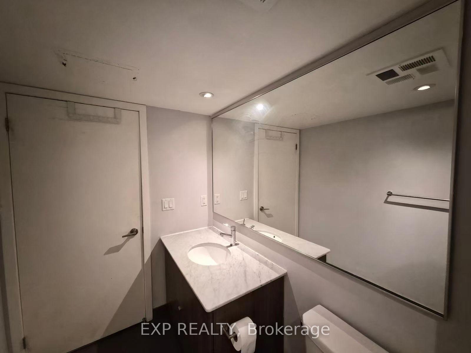 Photo 10 of Unit 413, 170 Fort York Boulevard, Toronto, Waterfront Communities — HOMEH