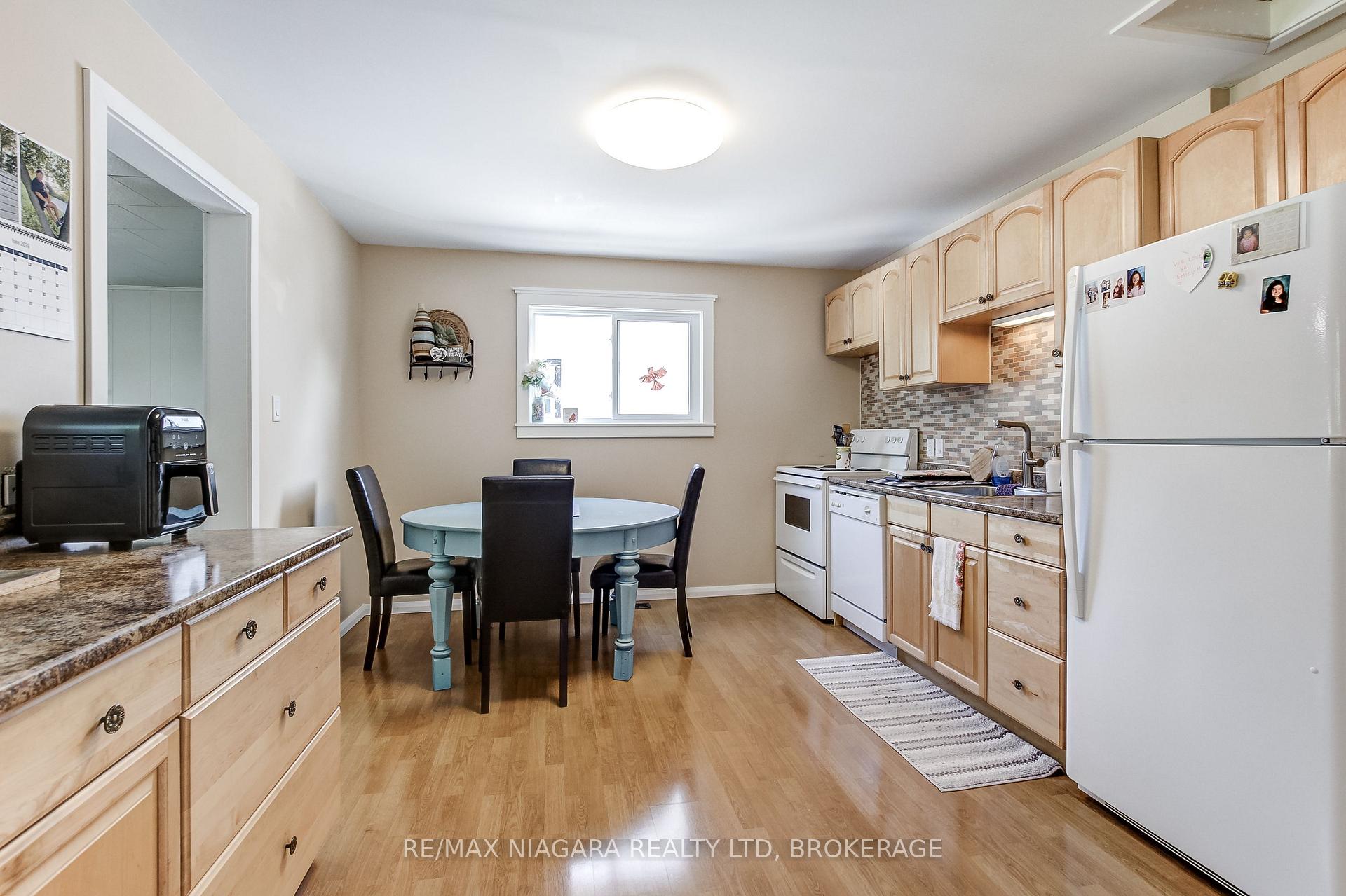 Photo 14 of 100 Dunkirk Road, Welland, Lincoln/Crowland — HOMEH