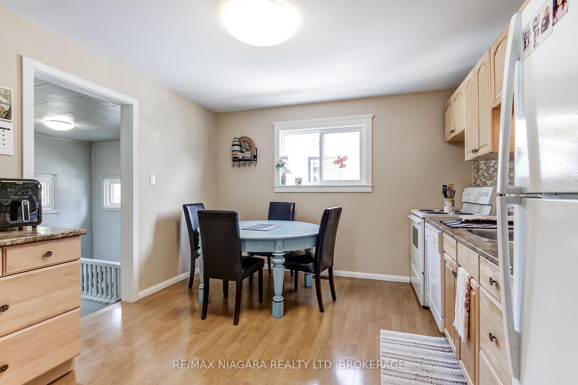 Photo 18 of 100 Dunkirk Road, Welland, Lincoln/Crowland — HOMEH
