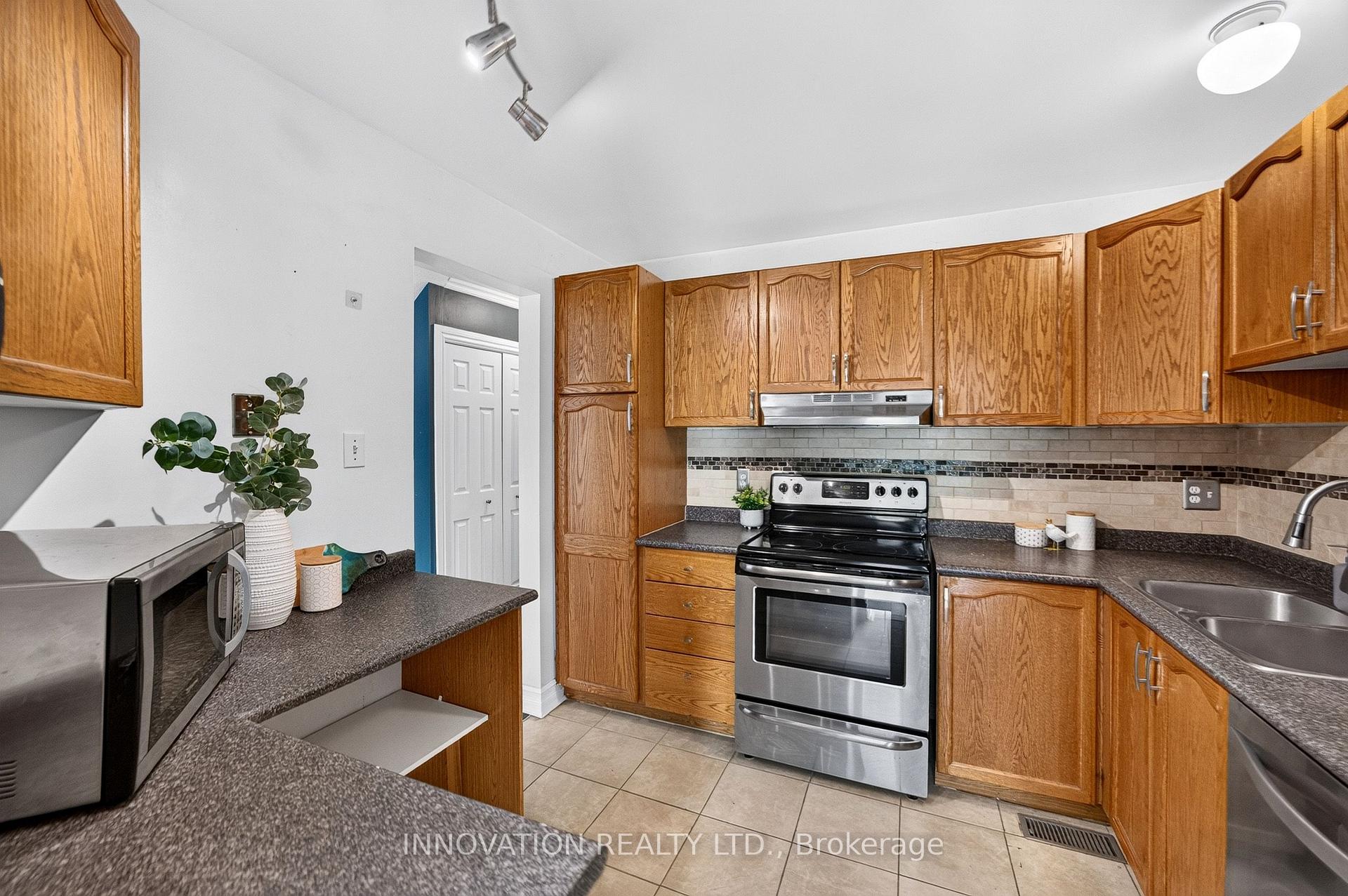 Photo 19 of 73 Mountshannon Drive, Ottawa, Barrhaven - Longfields — HOMEH
