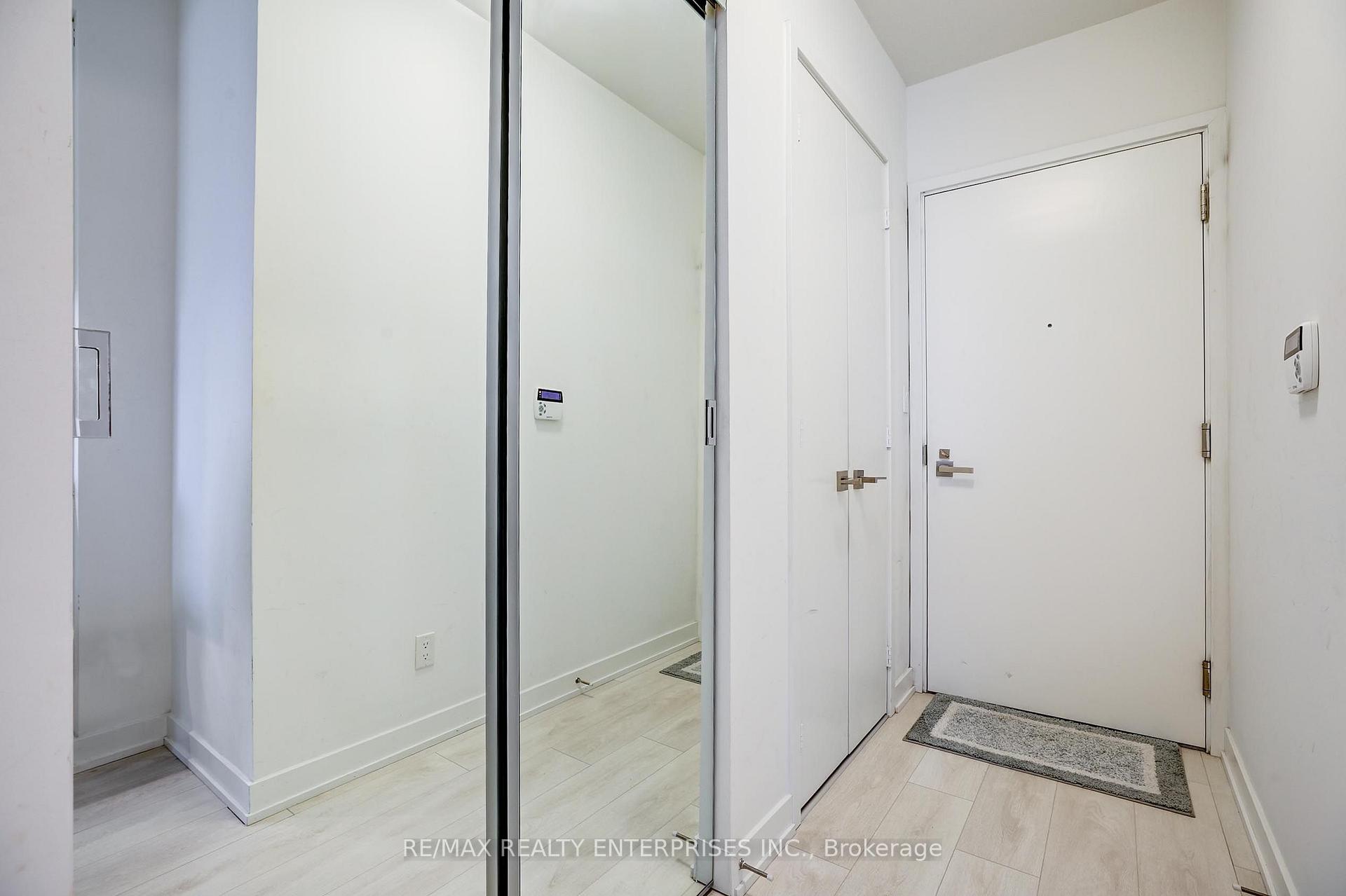 Photo 2 of Unit 2706, 30 Ordnance Street, Toronto, Niagara — HOMEH