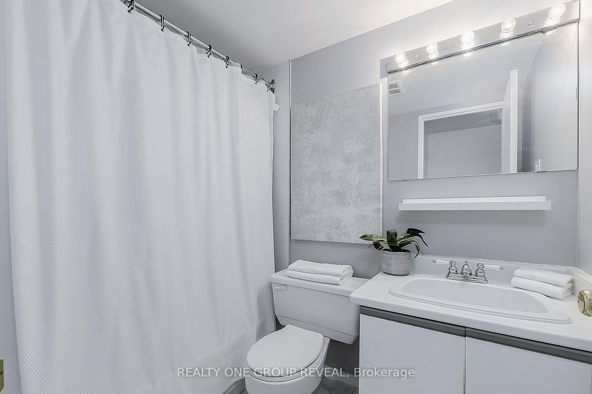 Photo 22 of Unit 602, 2 Westney Road N, Ajax, Central West — HOMEH