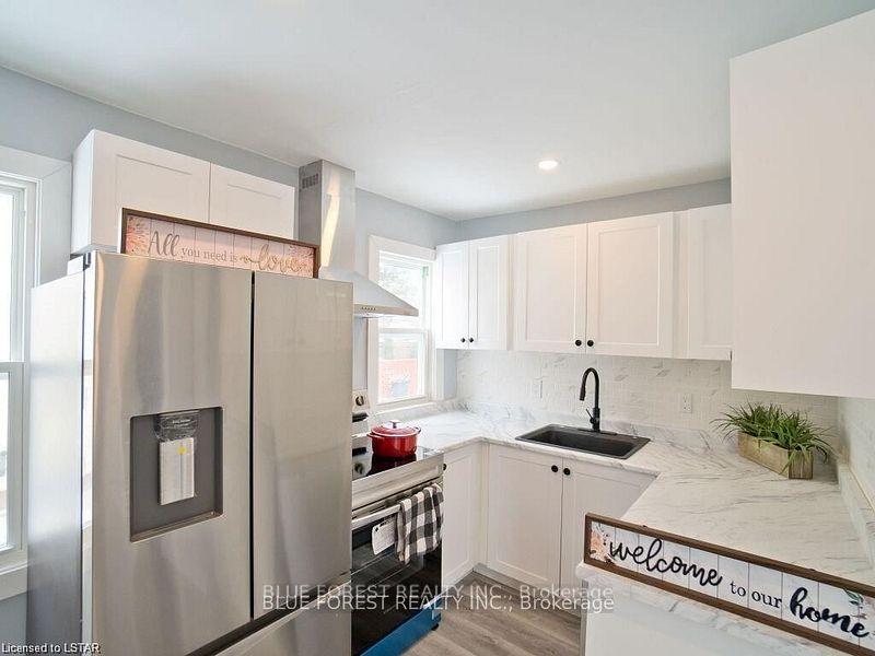 Photo 2 of 97 Delaware Street, London, East M — HOMEH