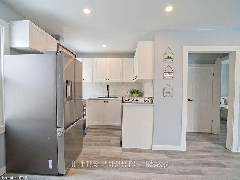 Photo 3 of 97 Delaware Street, London, East M — HOMEH