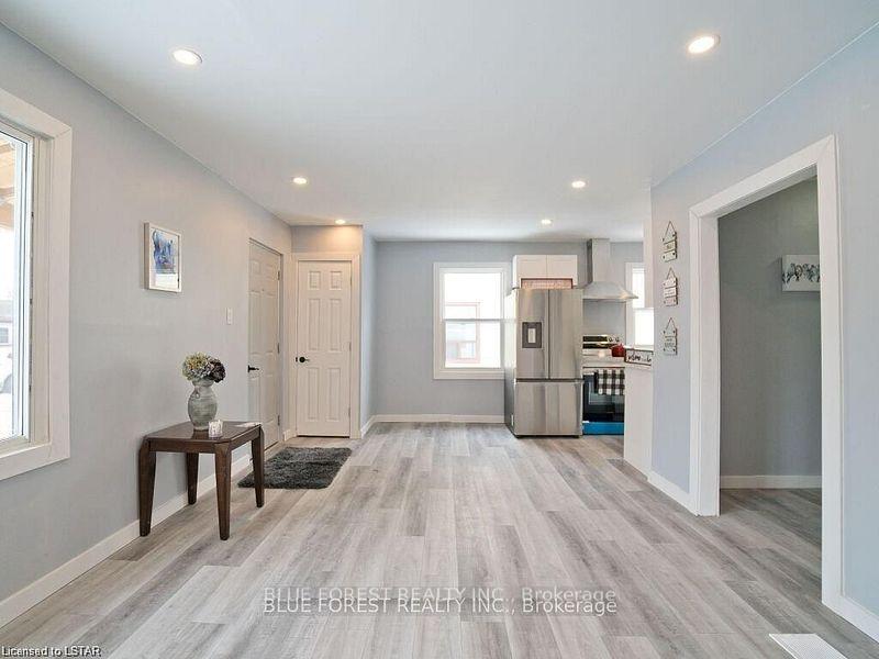 Photo 4 of 97 Delaware Street, London, East M — HOMEH