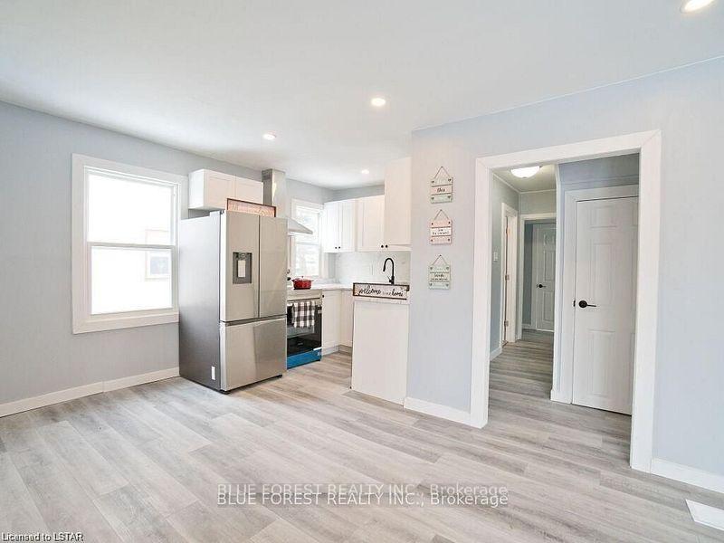 Photo 5 of 97 Delaware Street, London, East M — HOMEH