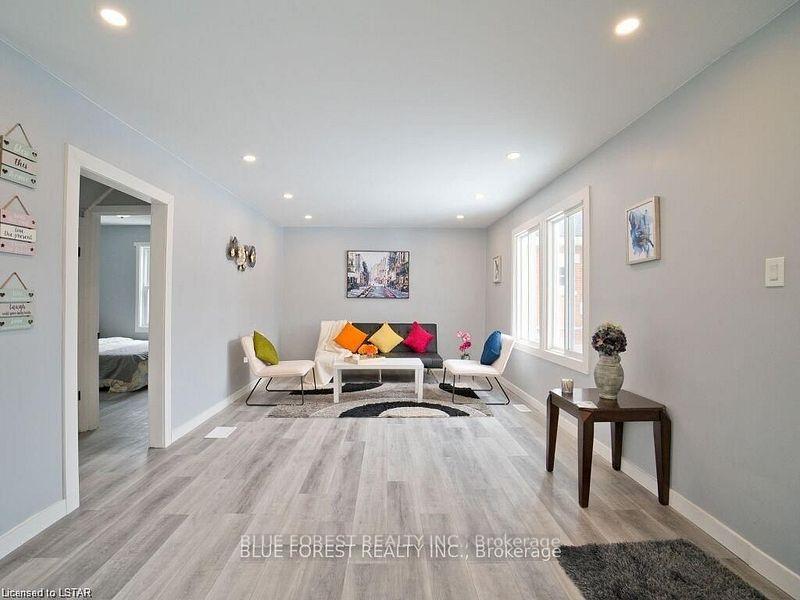 Photo 8 of 97 Delaware Street, London, East M — HOMEH