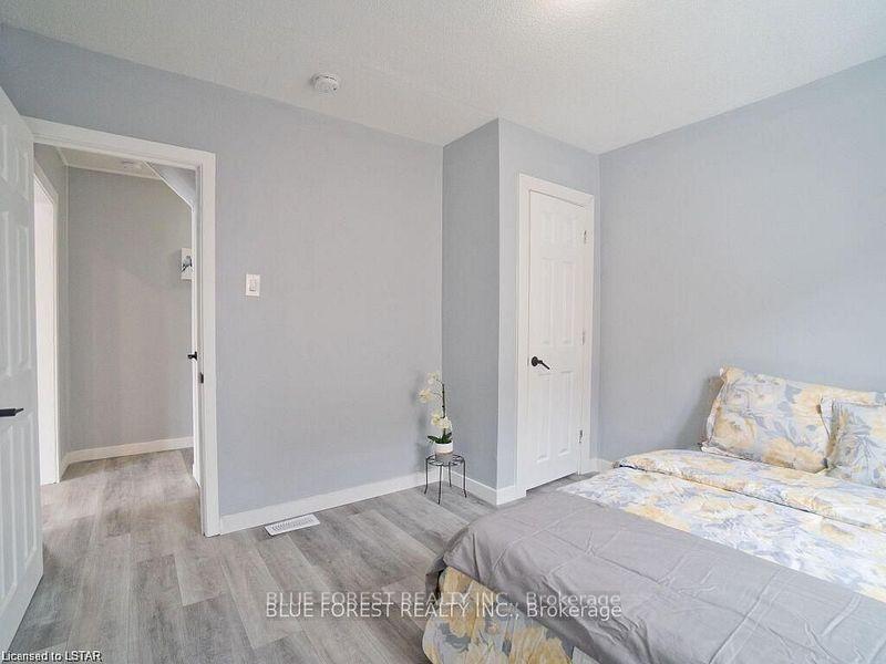 Photo 13 of 97 Delaware Street, London, East M — HOMEH
