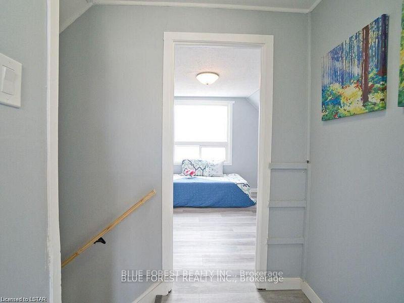 Photo 25 of 97 Delaware Street, London, East M — HOMEH