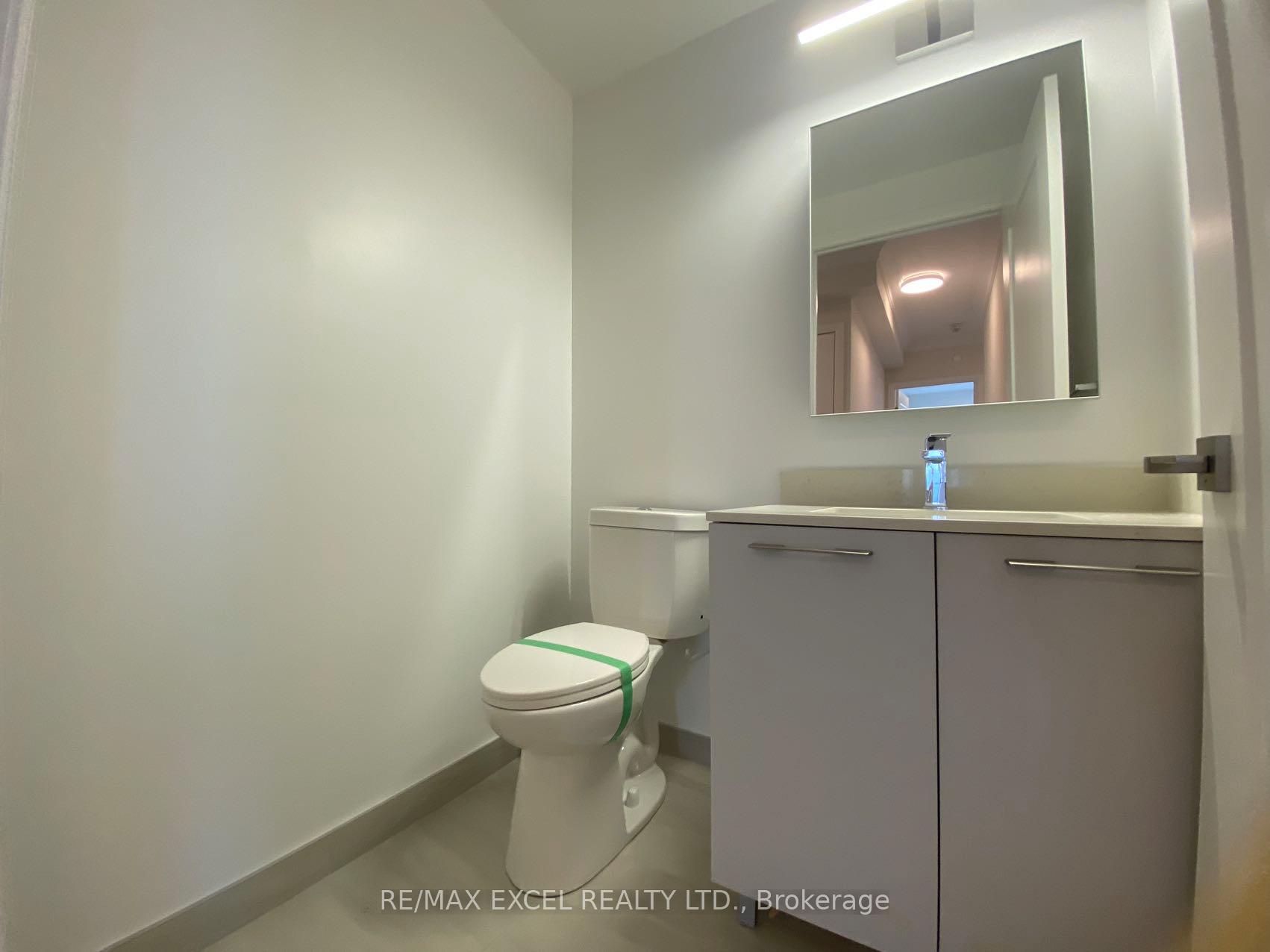 Photo 10 of Unit 2101, 38 Water Walk Drive, Markham, Unionville — HOMEH