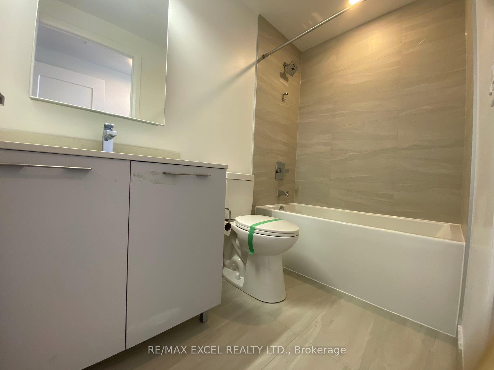 Photo 13 of Unit 2101, 38 Water Walk Drive, Markham, Unionville — HOMEH