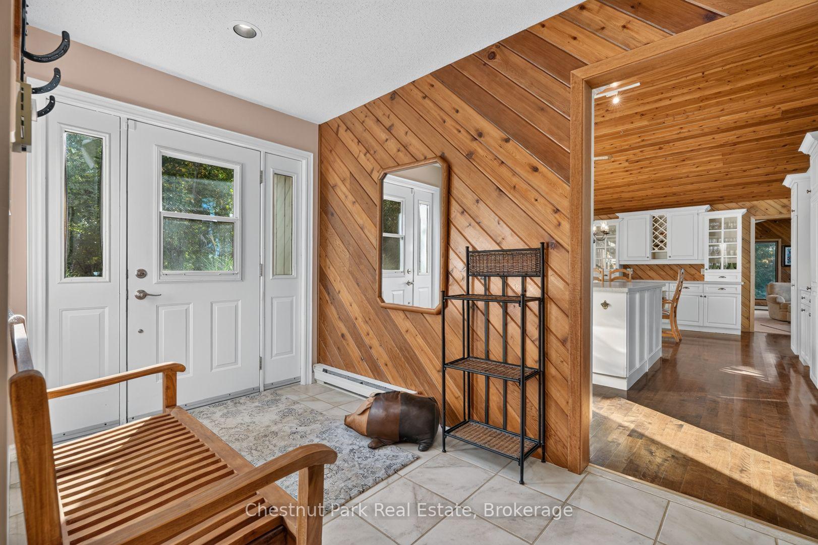 Photo 5 of 1034 Degrassi Cove Place, Innisfil, Churchill — HOMEH