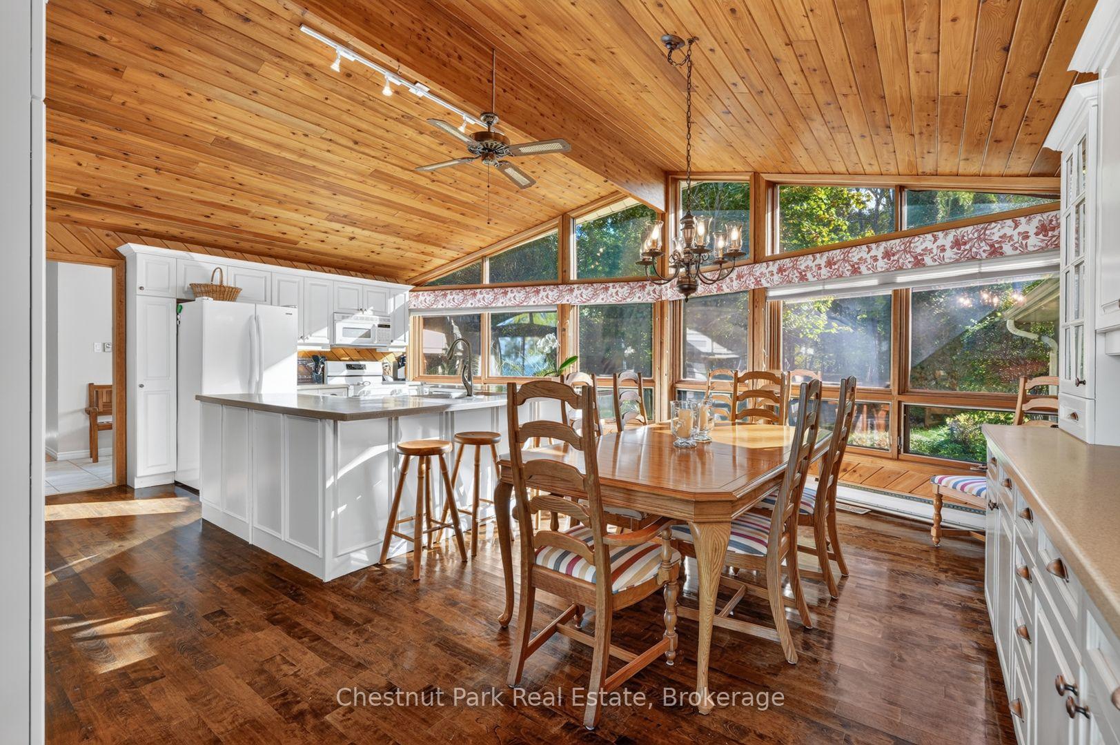 Photo 11 of 1034 Degrassi Cove Place, Innisfil, Churchill — HOMEH