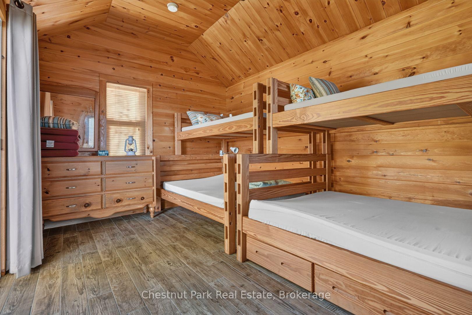 Photo 31 of 1034 Degrassi Cove Place, Innisfil, Churchill — HOMEH