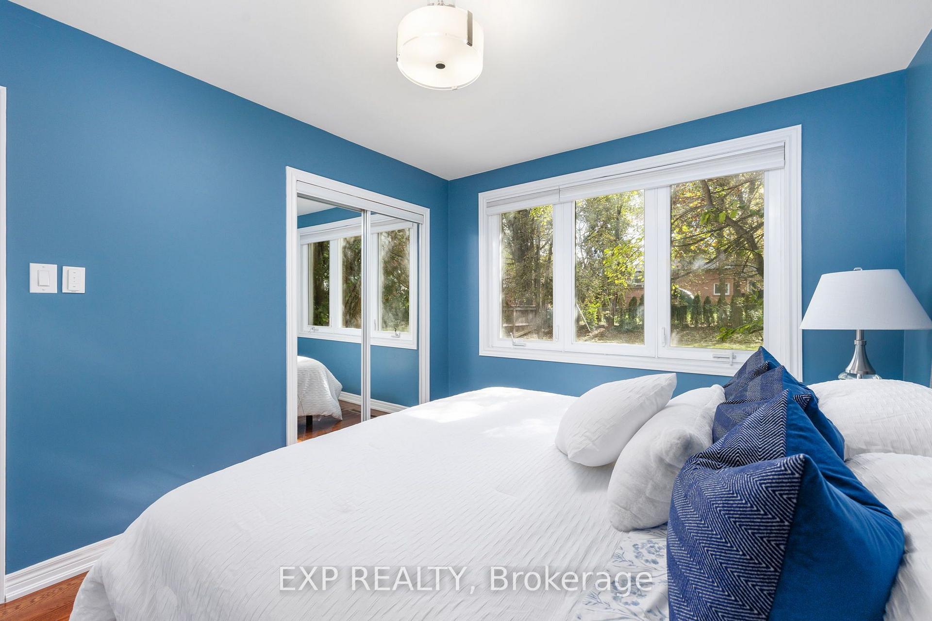 Photo 14 of 5 Tadcaster Place, North York, Banbury-Don Mills — HOMEH