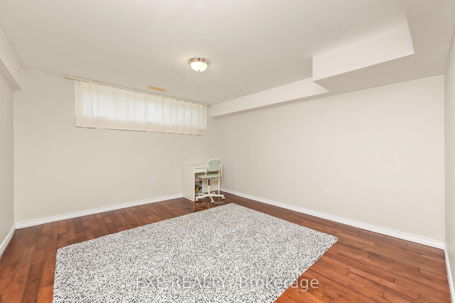 Photo 21 of 5 Tadcaster Place, North York, Banbury-Don Mills — HOMEH