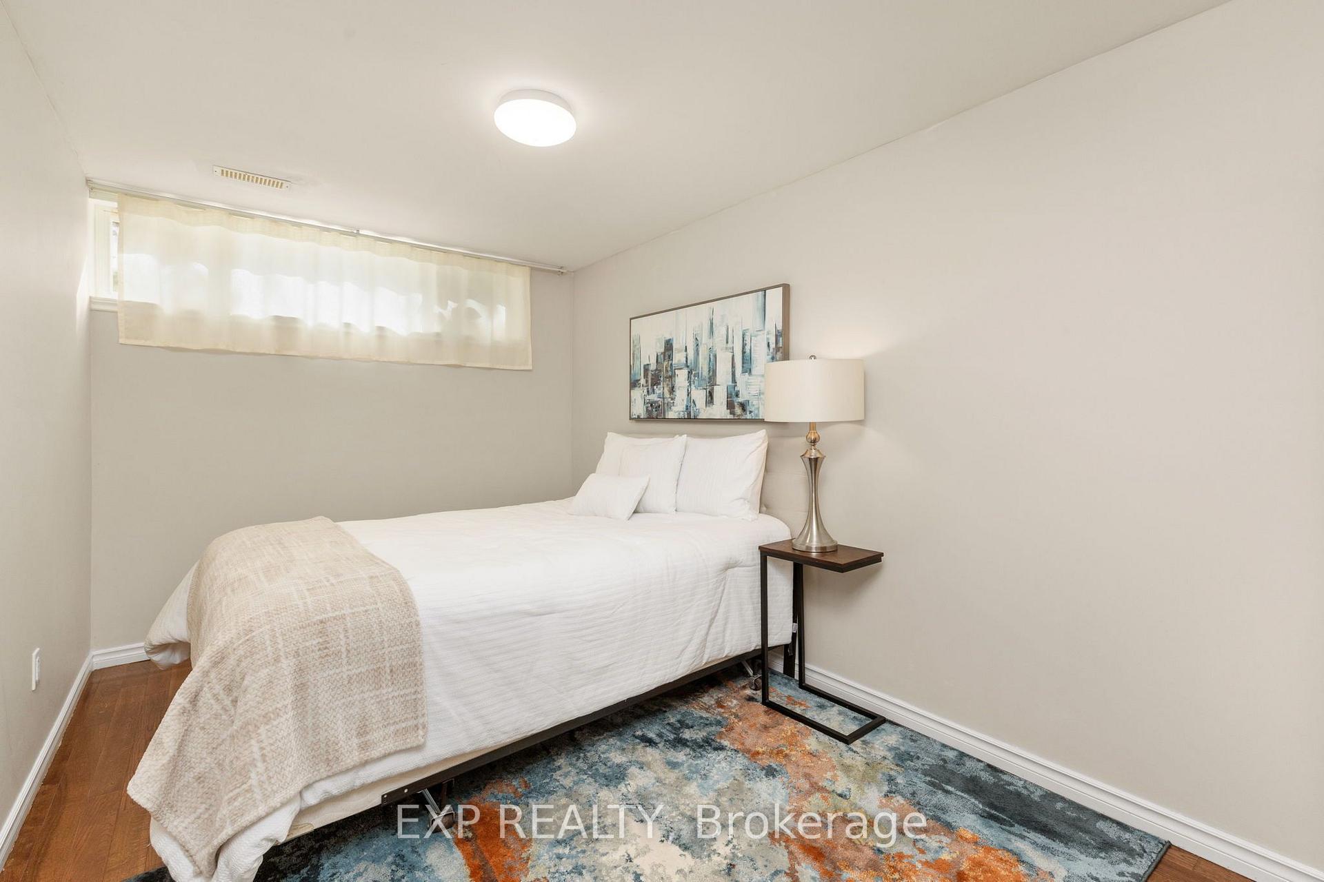 Photo 22 of 5 Tadcaster Place, North York, Banbury-Don Mills — HOMEH