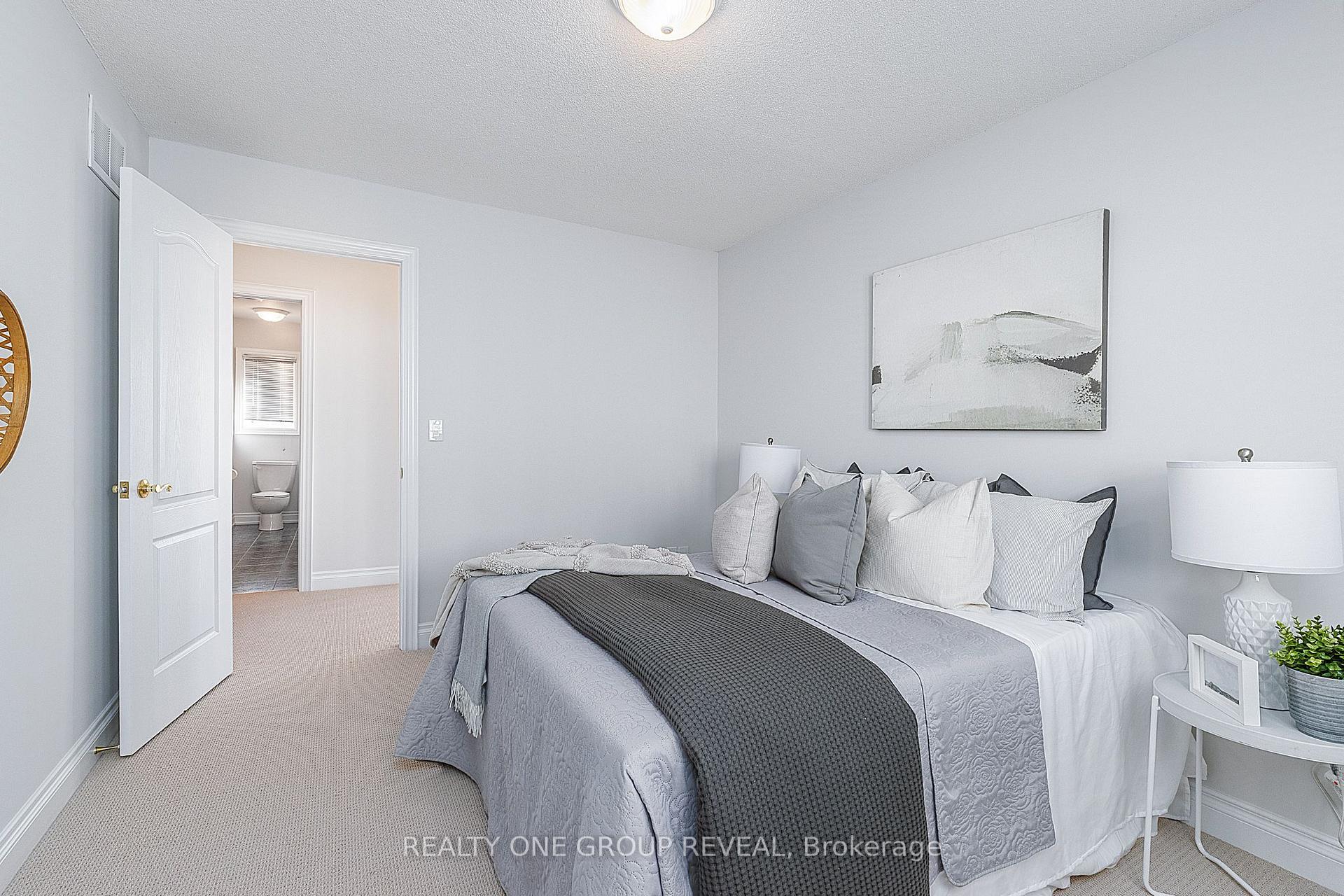 Photo 12 of 997 Copperfield Drive, Oshawa, Eastdale — HOMEH