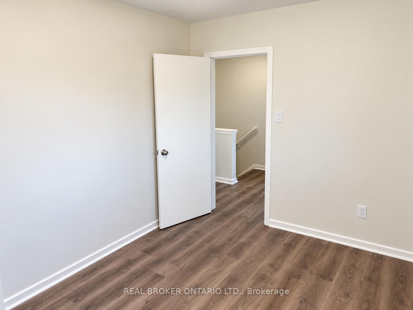 Photo 10 of 49 Thompson Avenue, Thorold, Thorold Downtown — HOMEH