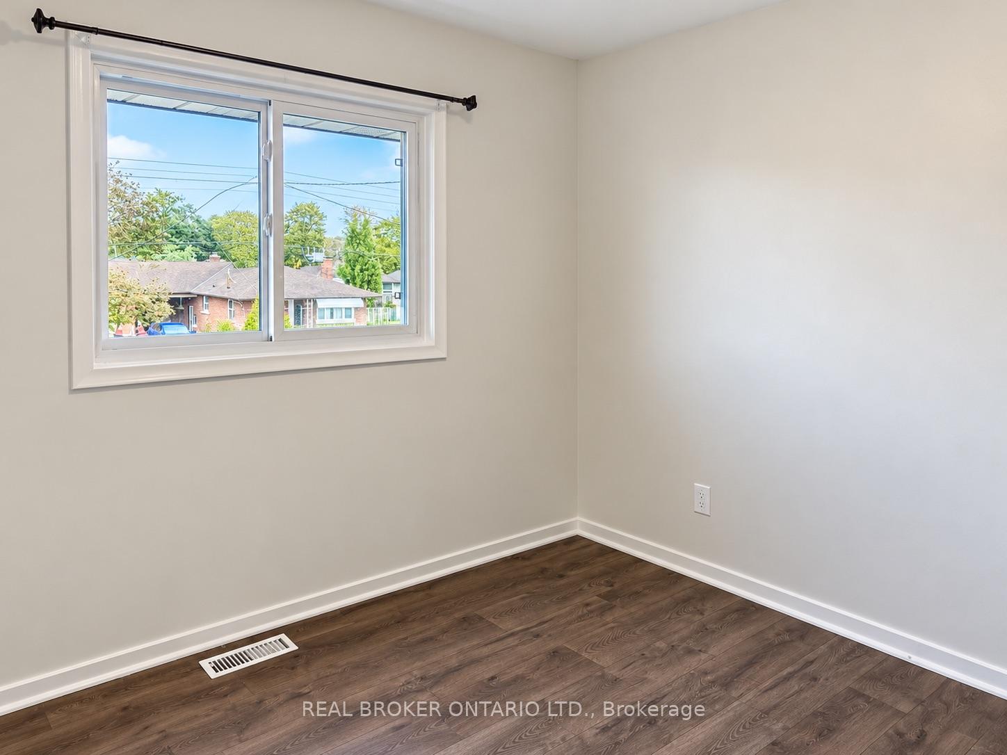 Photo 14 of 49 Thompson Avenue, Thorold, Thorold Downtown — HOMEH