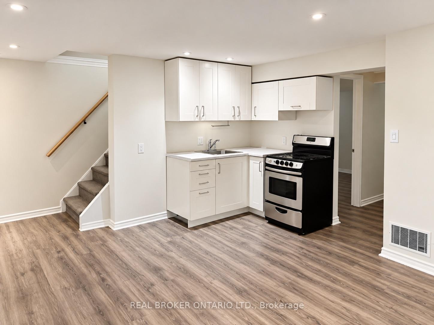 Photo 17 of 49 Thompson Avenue, Thorold, Thorold Downtown — HOMEH