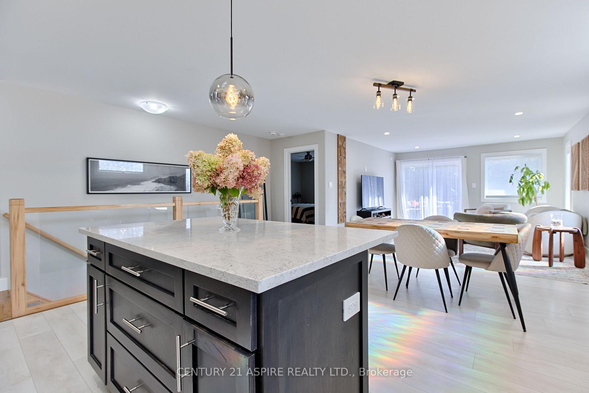 Photo 8 of 59 Noble Crescent, Petawawa, Petawawa — HOMEH