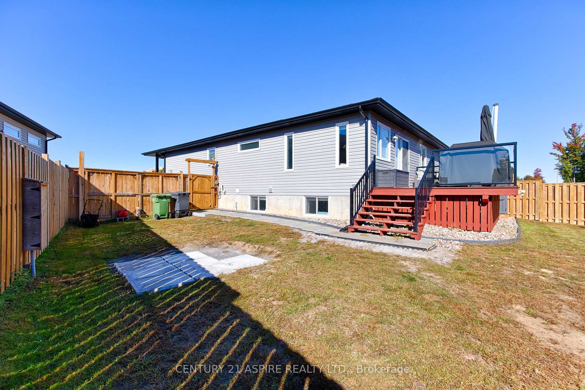 Photo 44 of 59 Noble Crescent, Petawawa, Petawawa — HOMEH