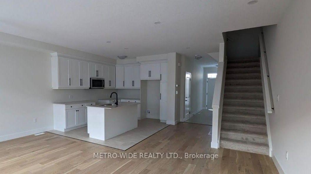 Photo 3 of Unit 113, 1960 Evans Boulevard, London, South U — HOMEH