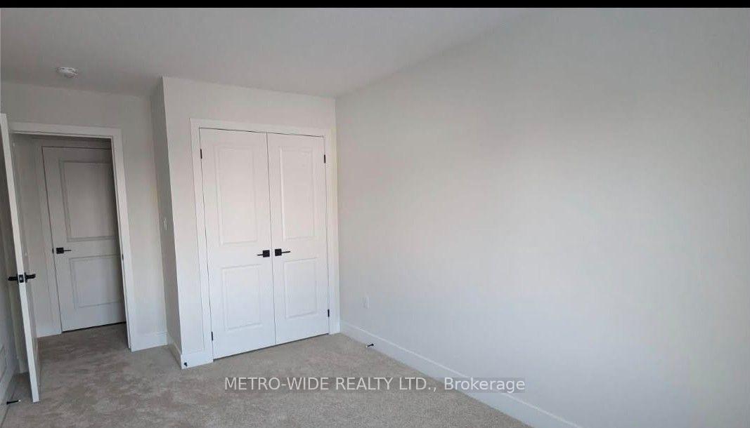 Photo 14 of Unit 113, 1960 Evans Boulevard, London, South U — HOMEH