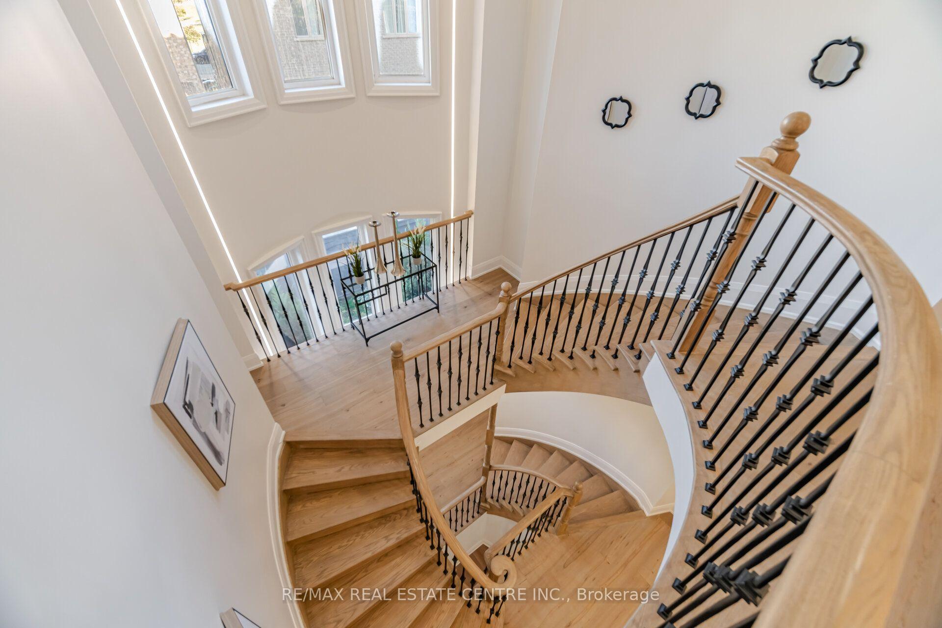 Photo 17 of 4 Calstock Place, Brampton, Credit Valley — HOMEH