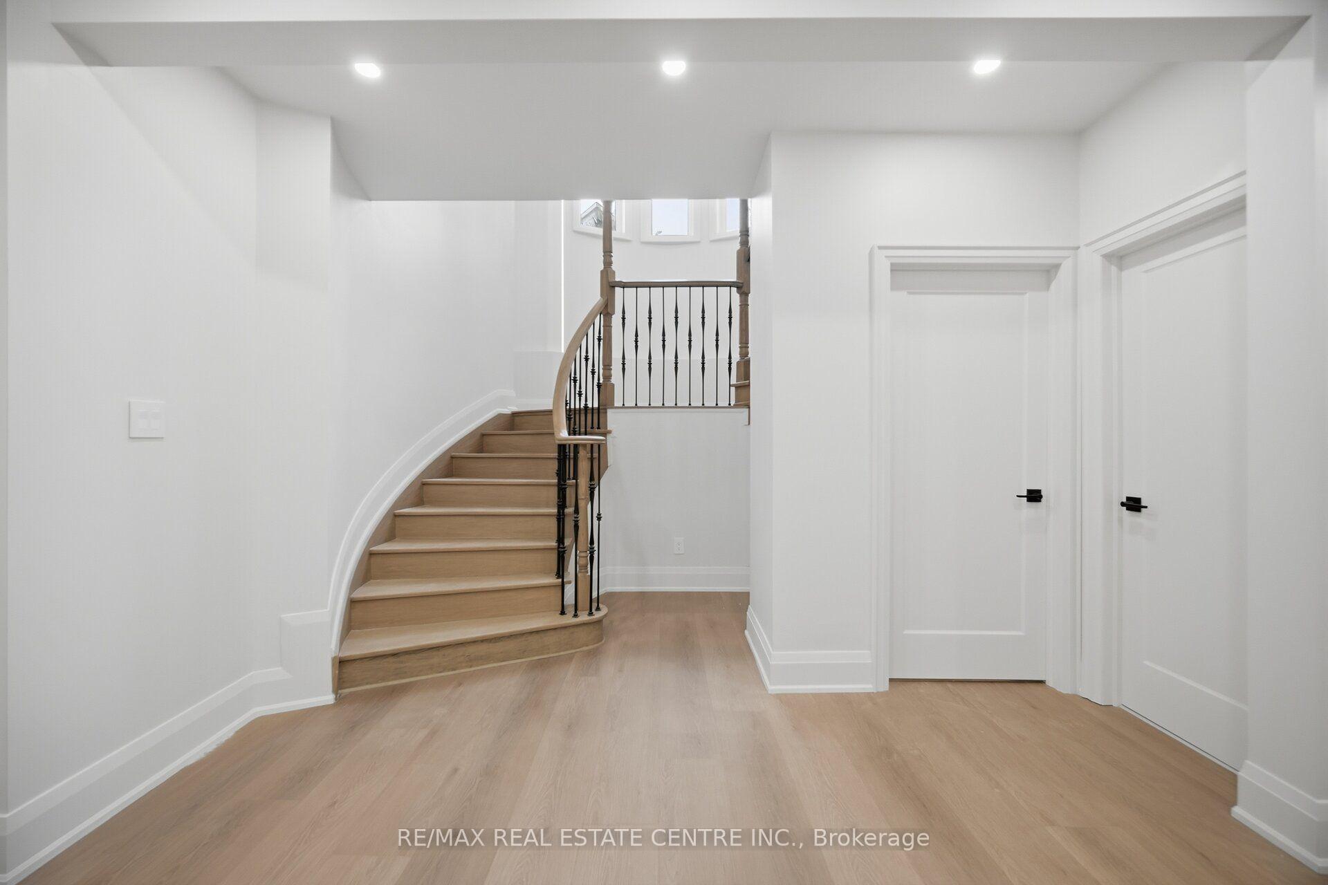 Photo 32 of 4 Calstock Place, Brampton, Credit Valley — HOMEH