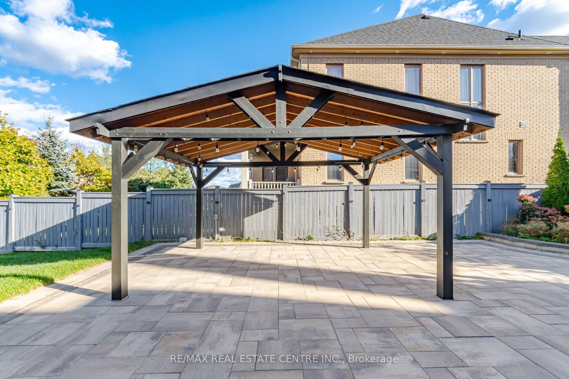 Photo 45 of 4 Calstock Place, Brampton, Credit Valley — HOMEH