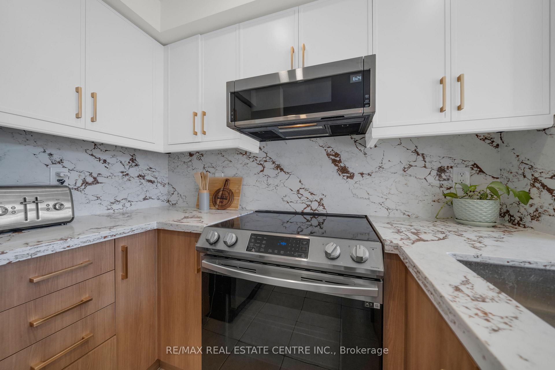 Photo 24 of 3440 Redpath Circle, Mississauga, Lisgar — HOMEH