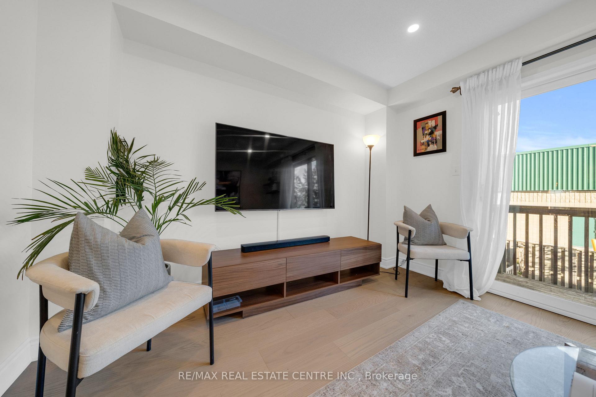 Photo 29 of 3440 Redpath Circle, Mississauga, Lisgar — HOMEH