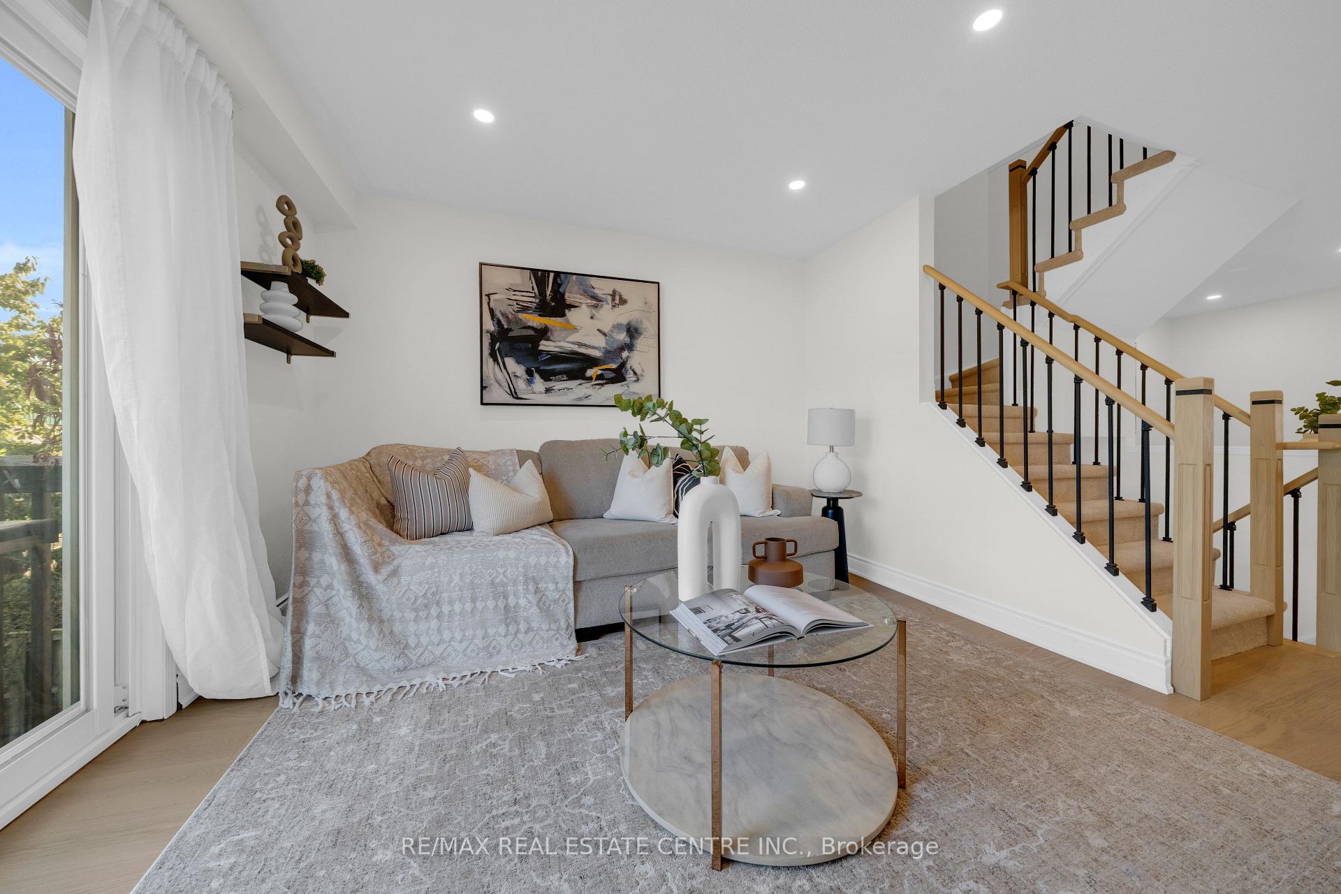 Photo 31 of 3440 Redpath Circle, Mississauga, Lisgar — HOMEH