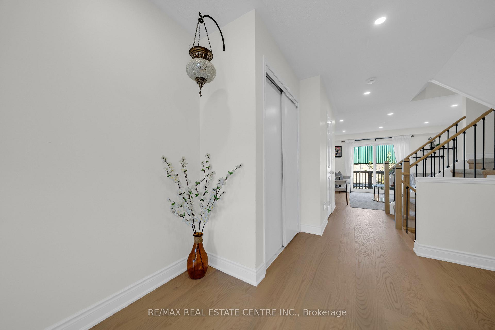 Photo 36 of 3440 Redpath Circle, Mississauga, Lisgar — HOMEH