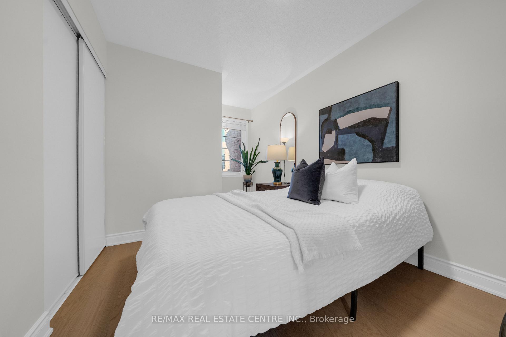 Photo 44 of 3440 Redpath Circle, Mississauga, Lisgar — HOMEH