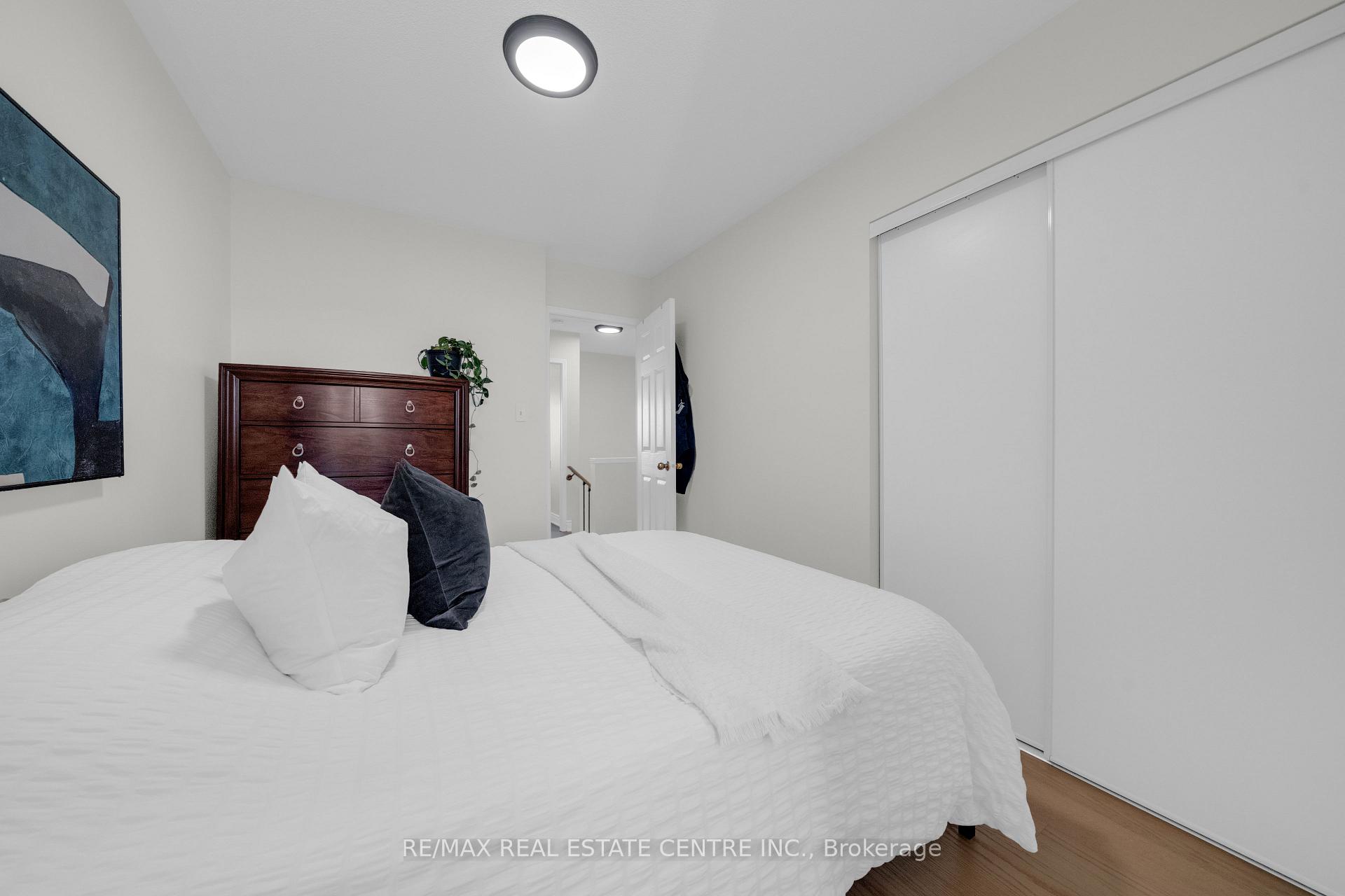 Photo 45 of 3440 Redpath Circle, Mississauga, Lisgar — HOMEH