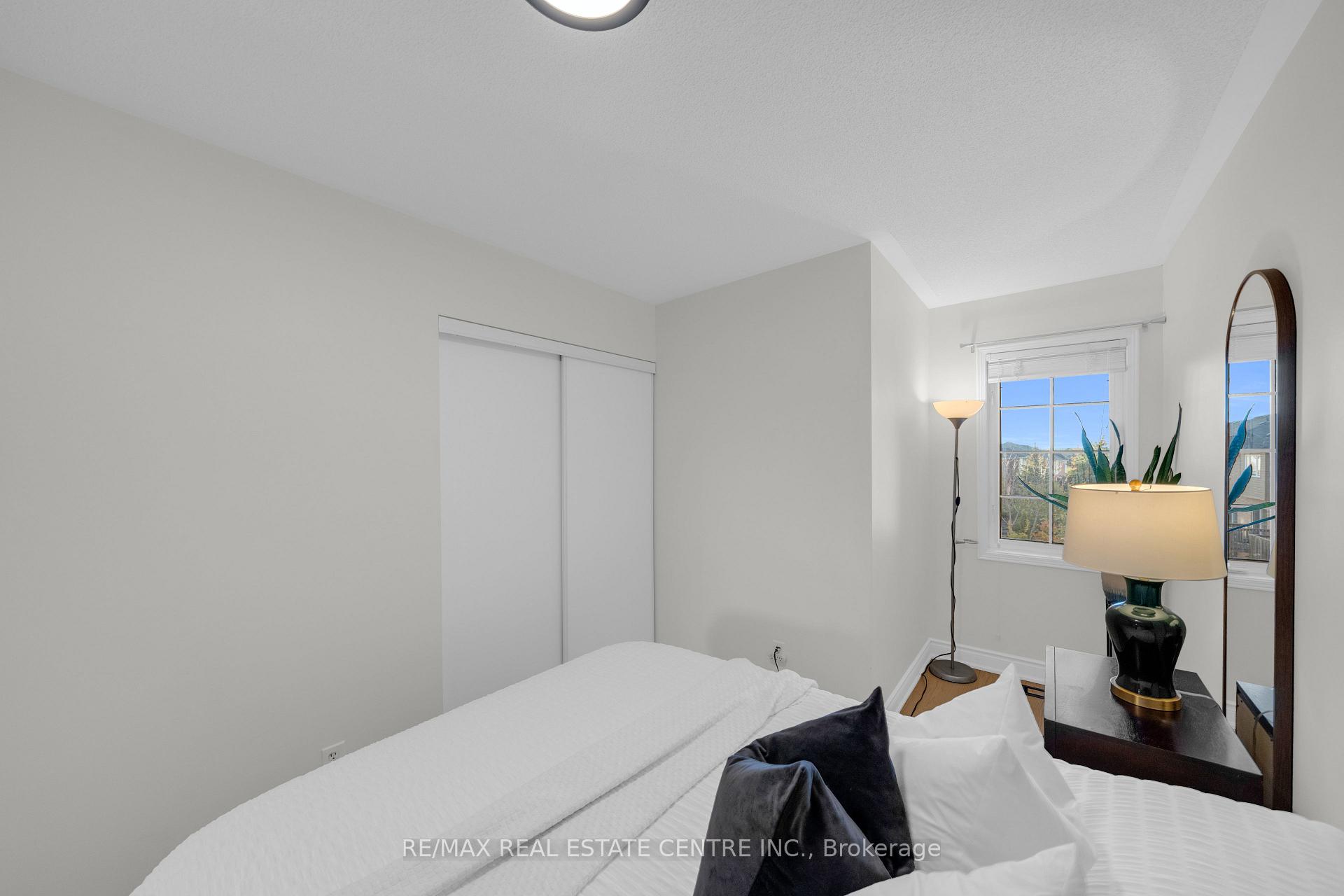 Photo 46 of 3440 Redpath Circle, Mississauga, Lisgar — HOMEH