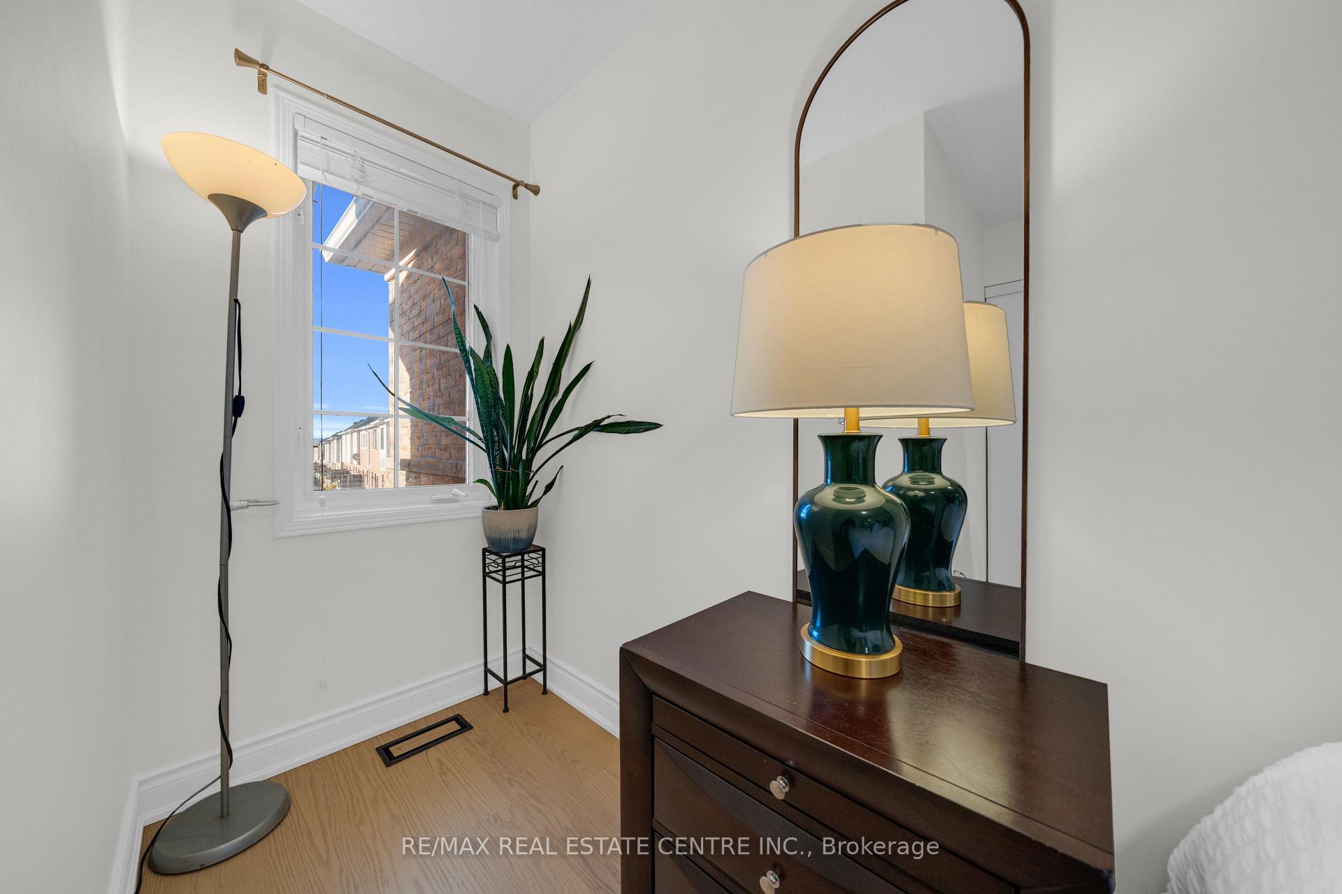 Photo 47 of 3440 Redpath Circle, Mississauga, Lisgar — HOMEH