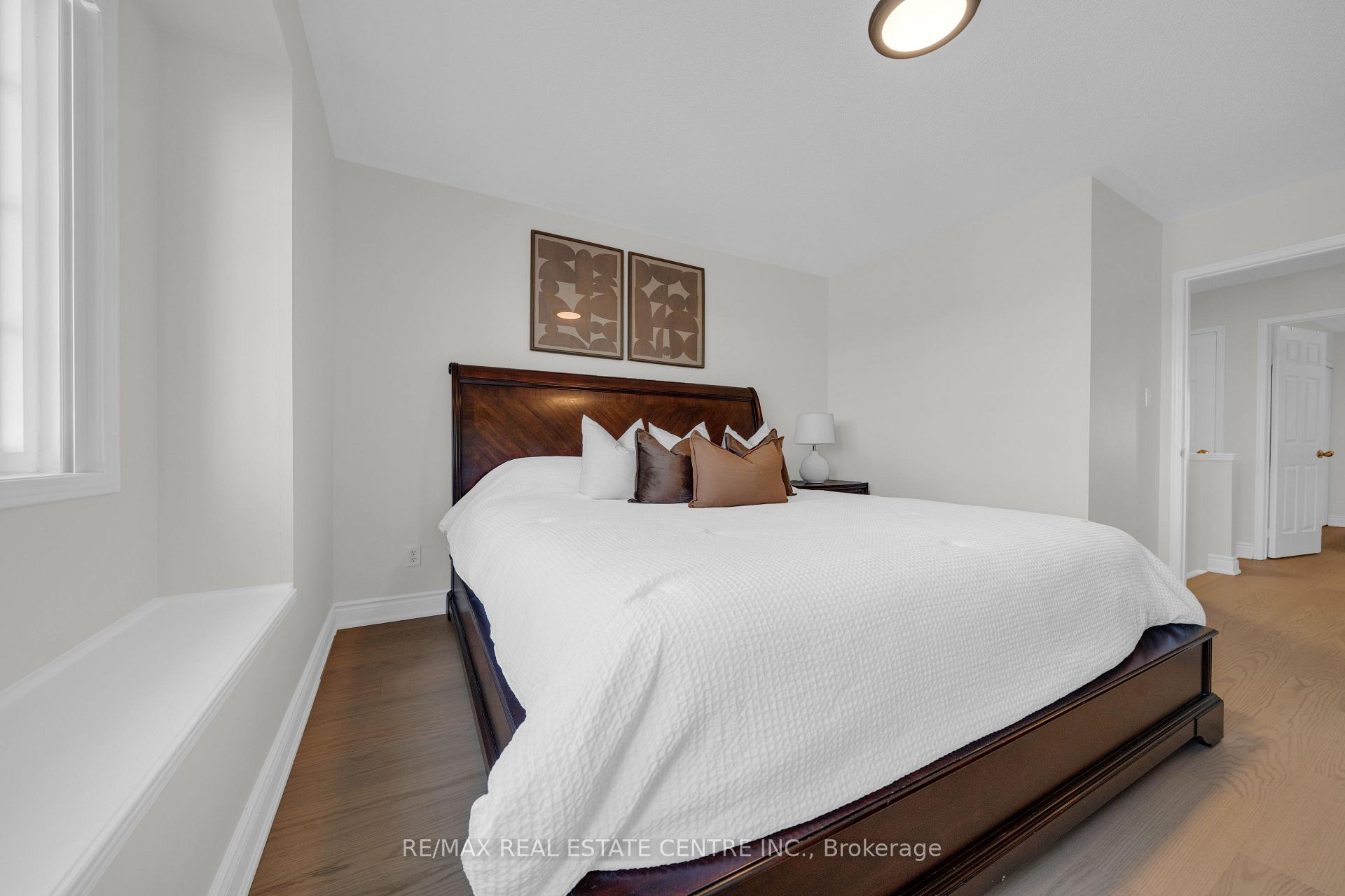 Photo 49 of 3440 Redpath Circle, Mississauga, Lisgar — HOMEH