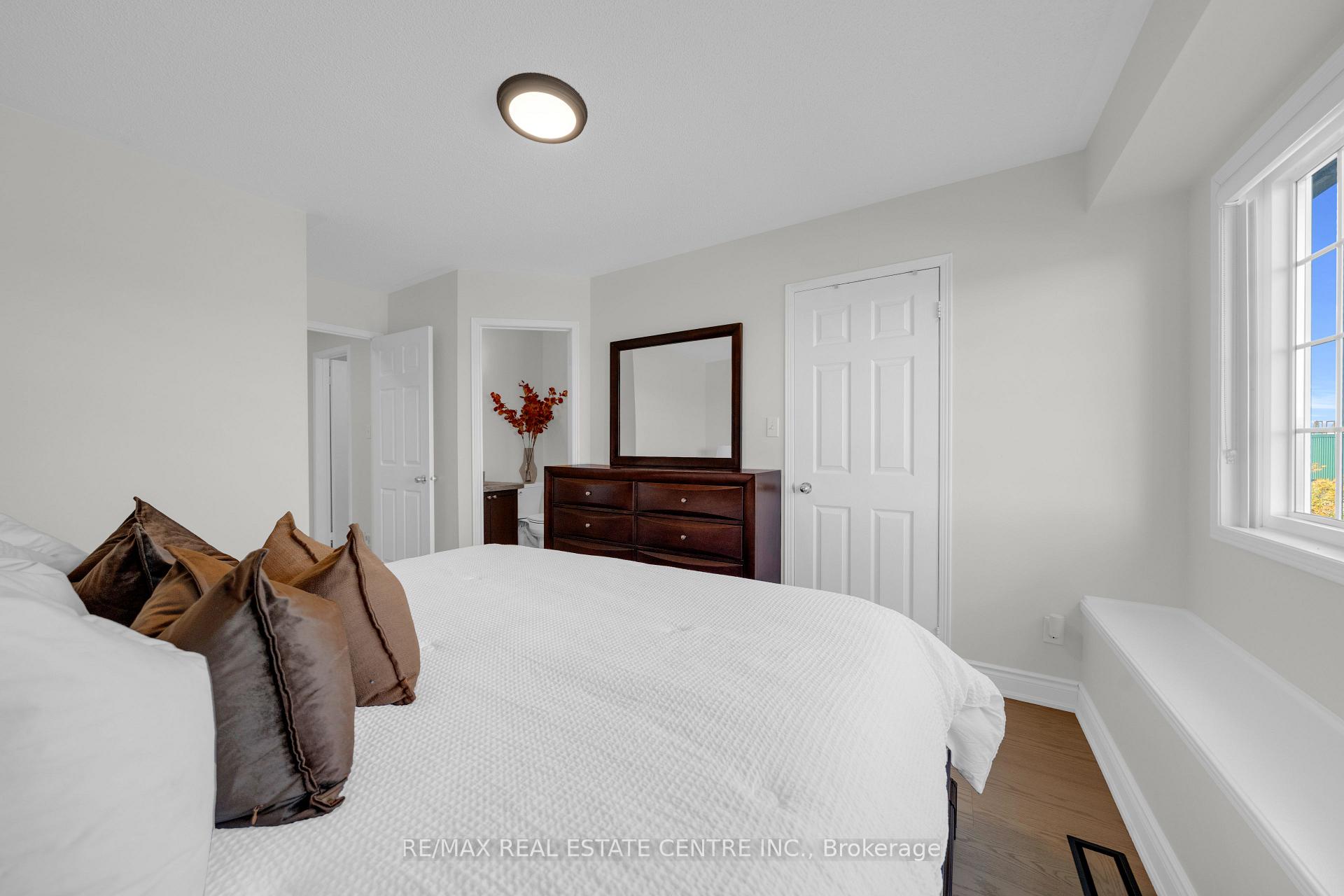Photo 50 of 3440 Redpath Circle, Mississauga, Lisgar — HOMEH