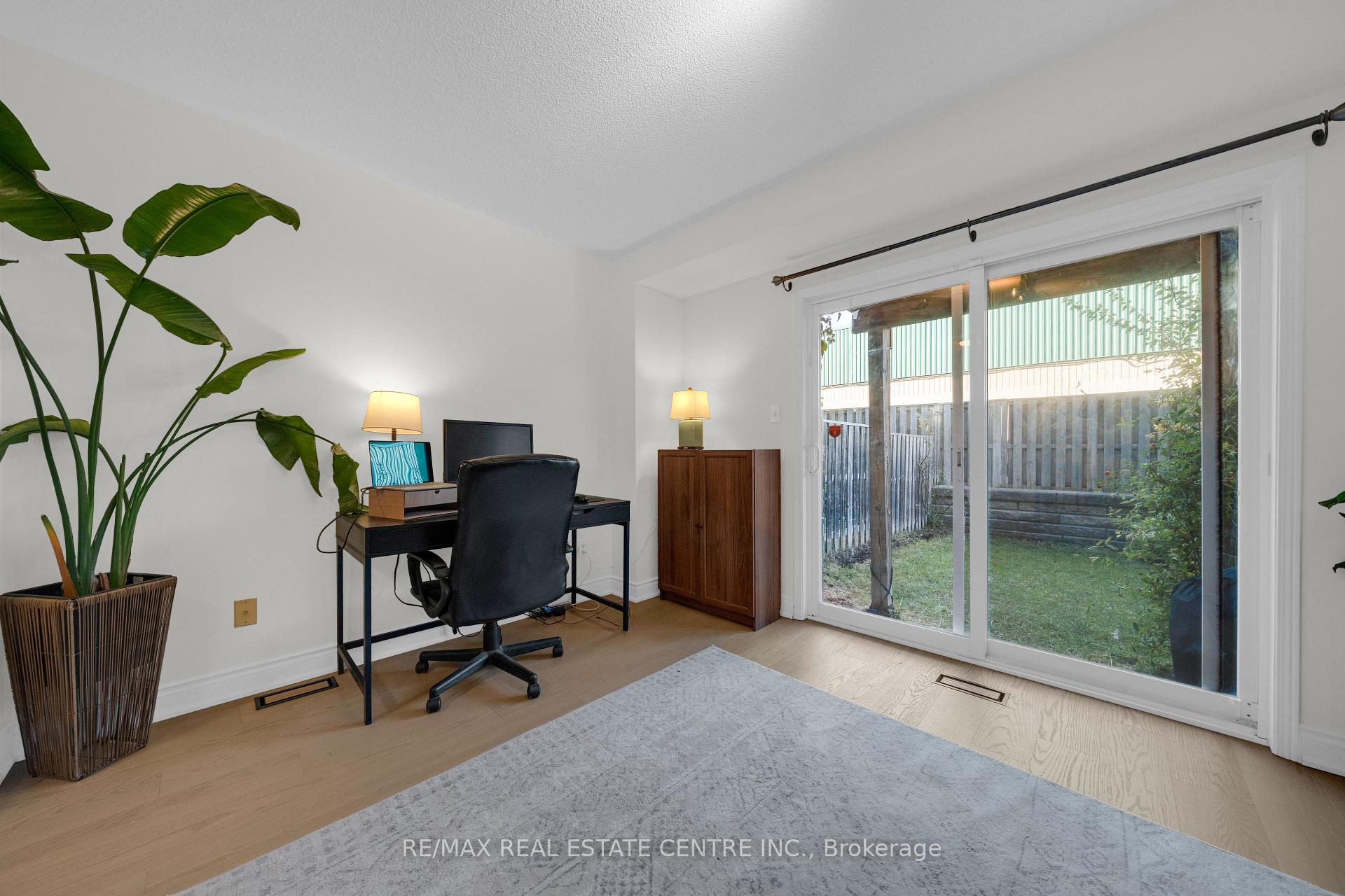 Photo 63 of 3440 Redpath Circle, Mississauga, Lisgar — HOMEH