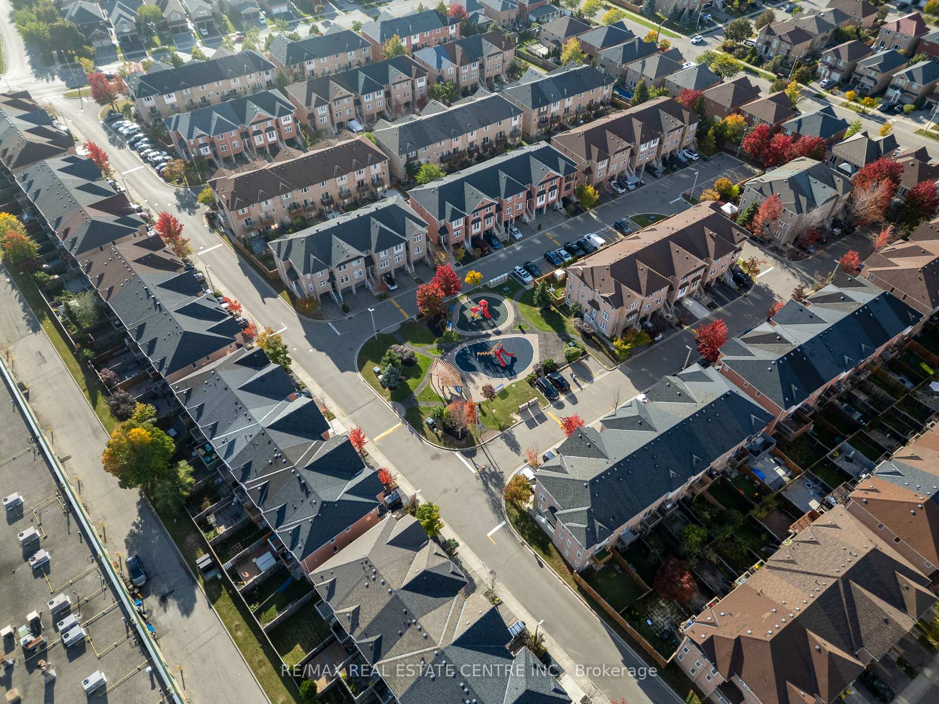 Photo 77 of 3440 Redpath Circle, Mississauga, Lisgar — HOMEH