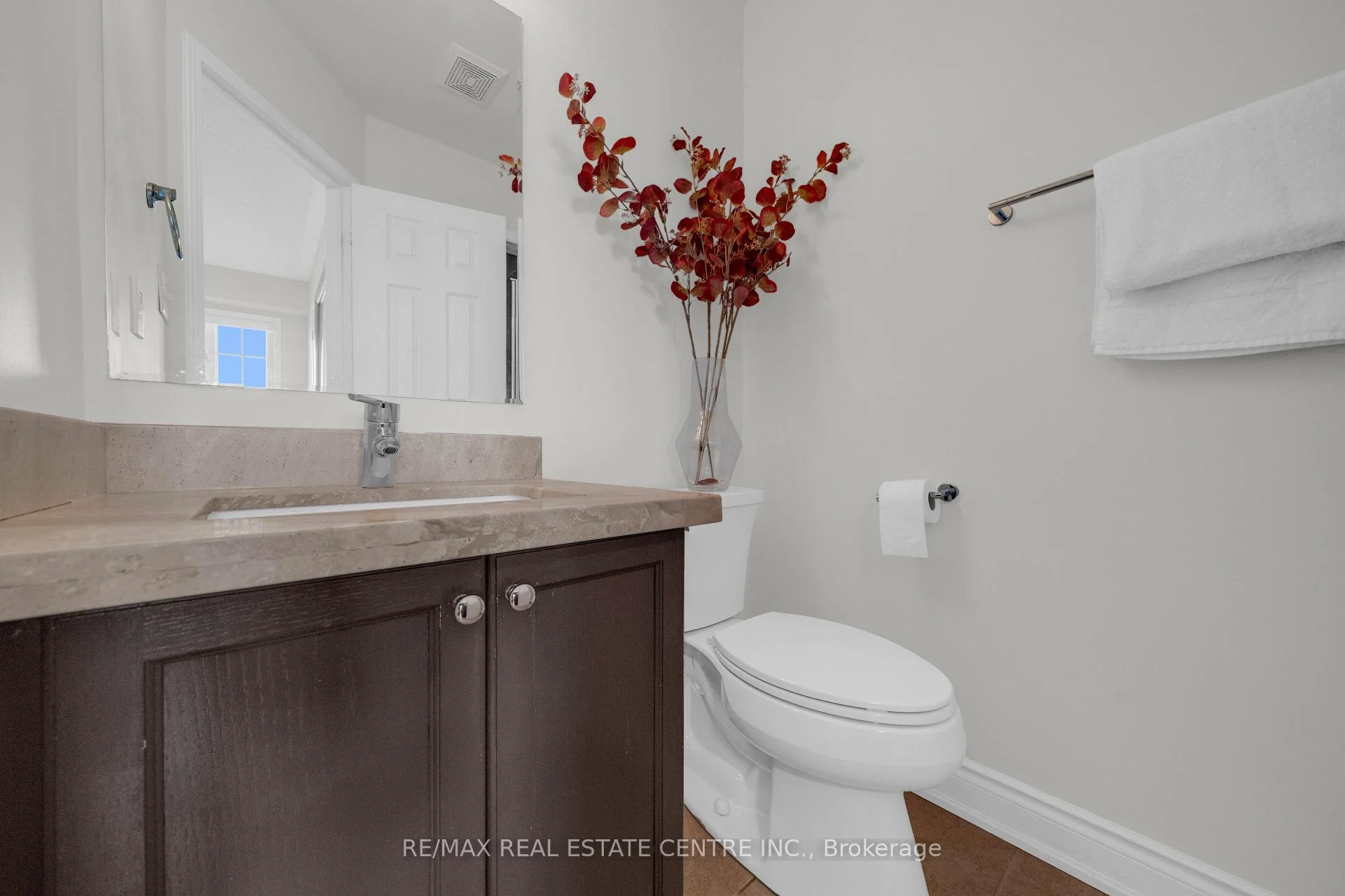 Photo 52 of 3440 Redpath Circle, Mississauga, Lisgar — HOMEH